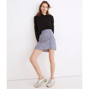 Madewell Porch Side Button Mini Skirt in Summer Vines Size 00 Micro Floral